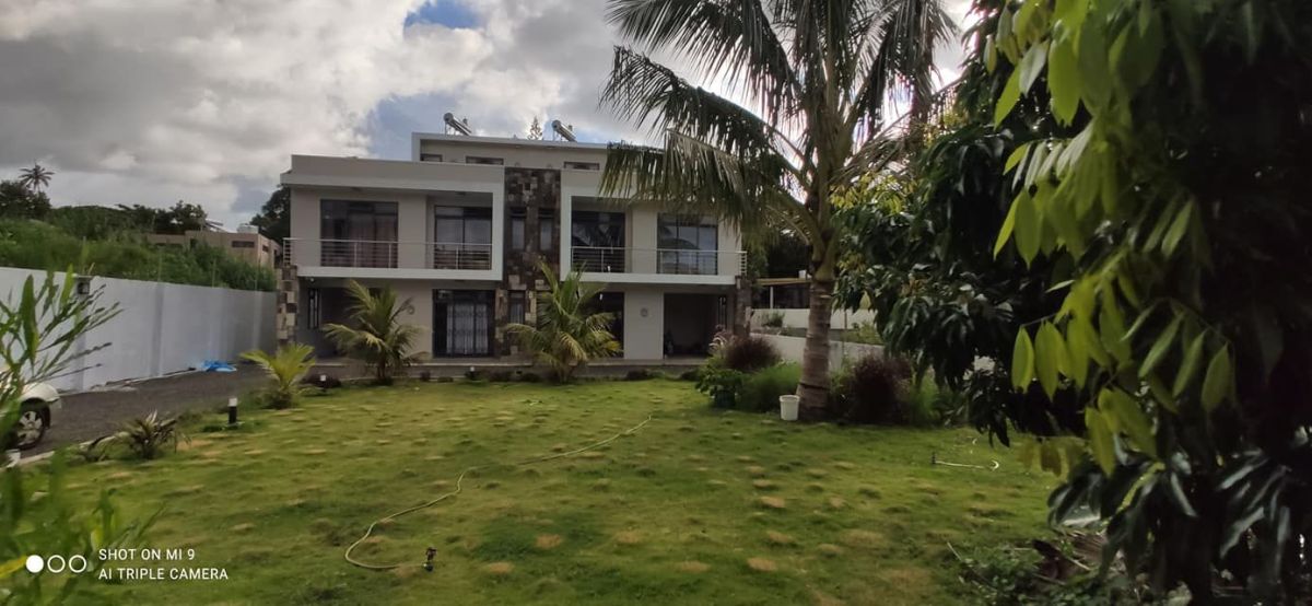 To rent newly built fully furnished modern house at phoenix, House for