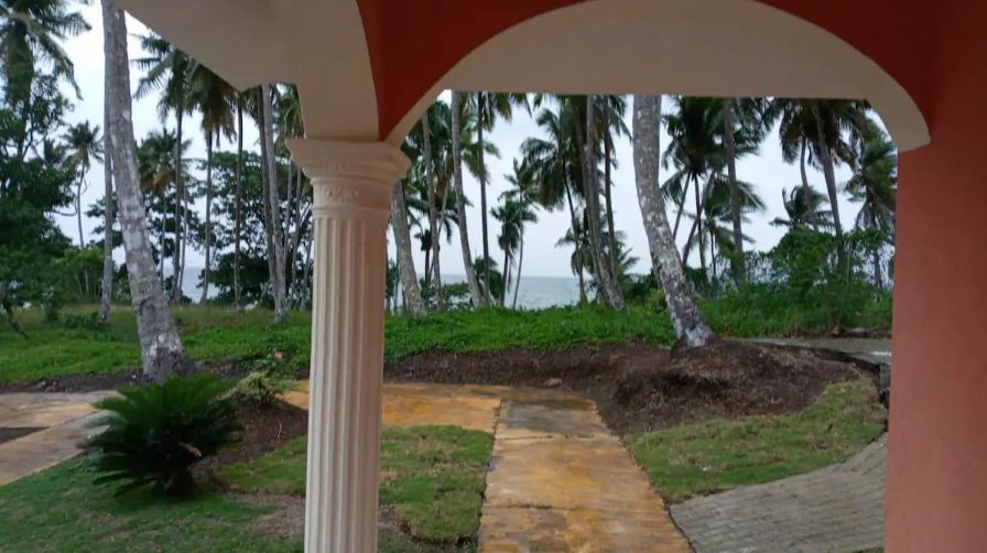 One bedroom villa facing the beach, los róbalos, samaná, House for sale