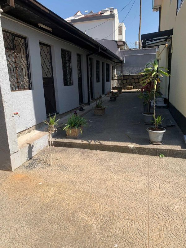 3 bedroom house for rent old airport, in Addis Ababa Ethiopia