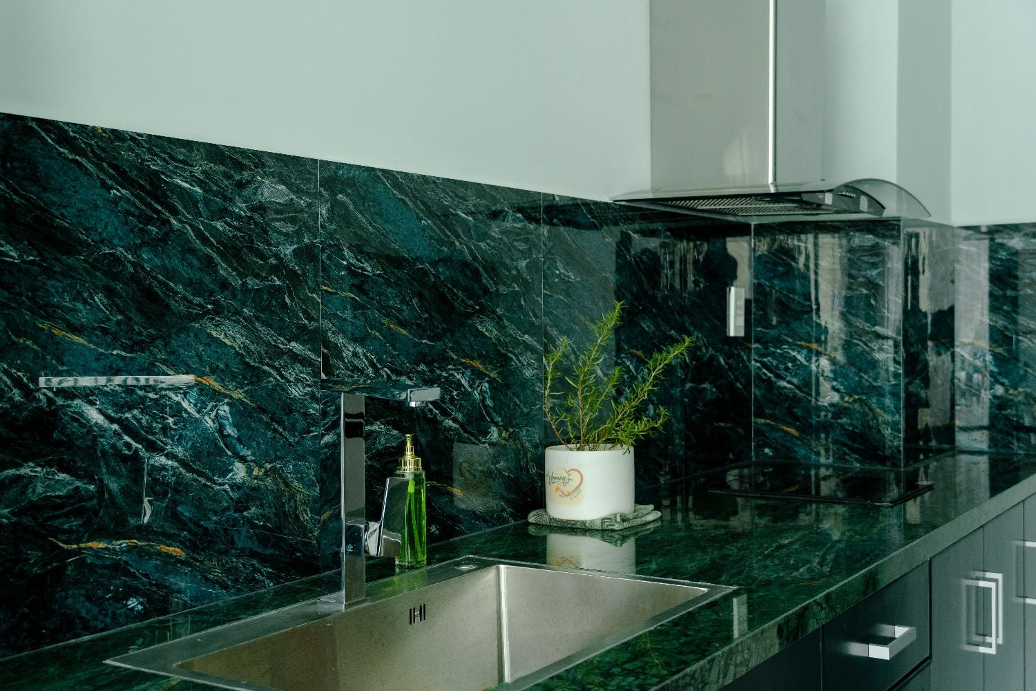 Brand New 2 Bedroom Apartment for Rent