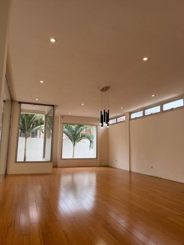 Residence raly lambanyi village, House for rent Conakry, conakry