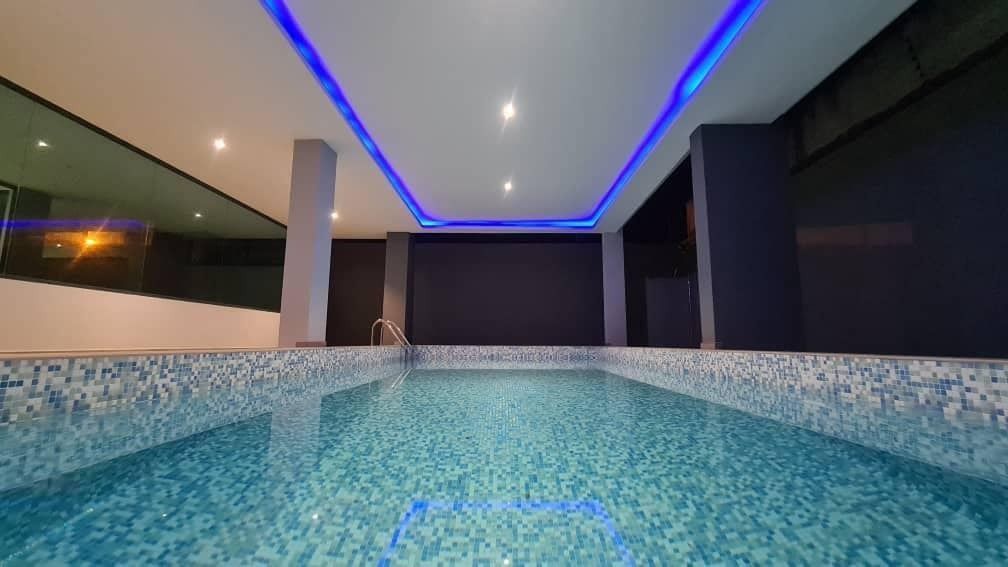 Location d'un appartement luxueux de 4 pièces dans un nouveau bâtiment