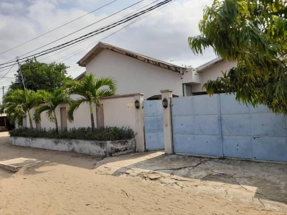 For sale 5-room villa Grand bassam edge lane Ivory Coast