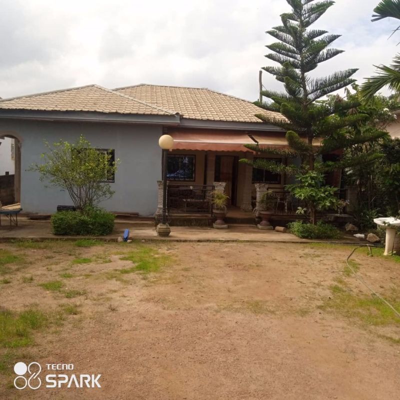 Villa for sale in yaoundé in the simbock district, House for sale in