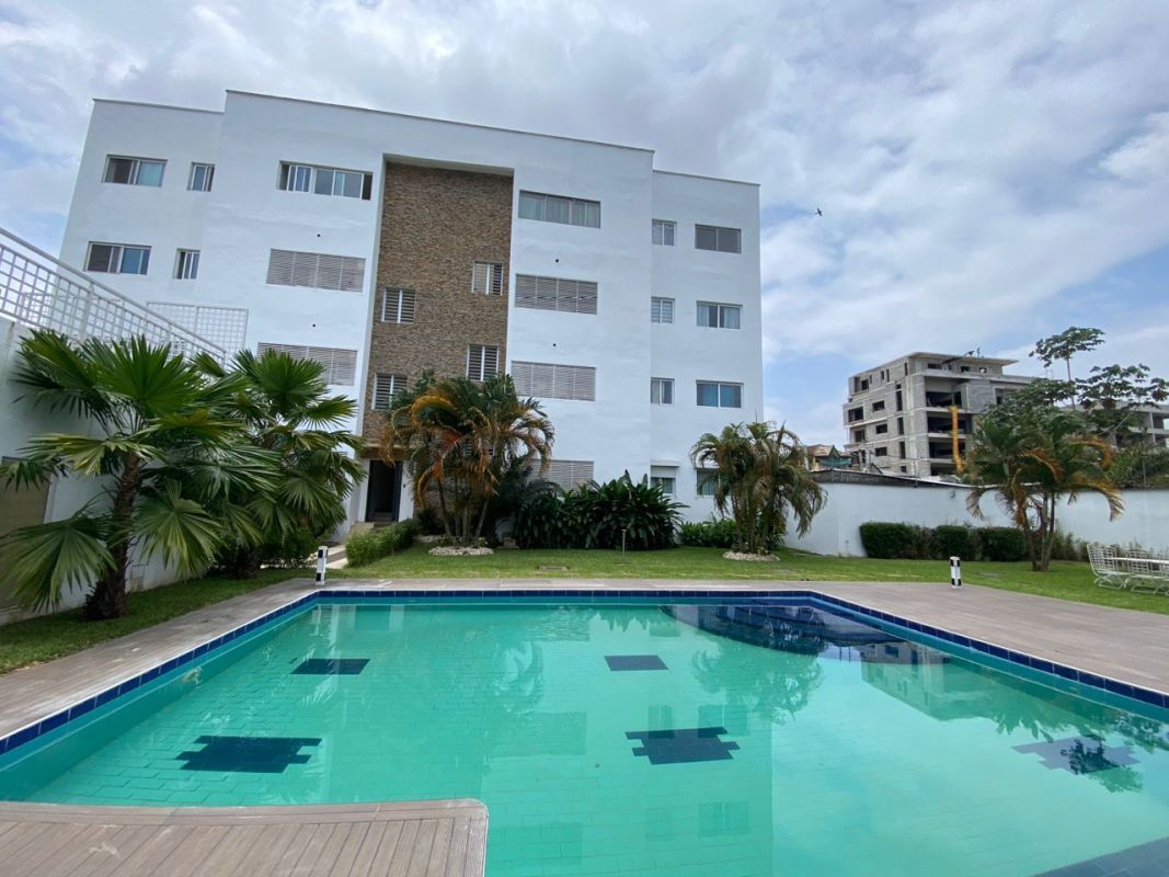 Appartement 4 pièces en location à la riviera m'badon, Appartement à