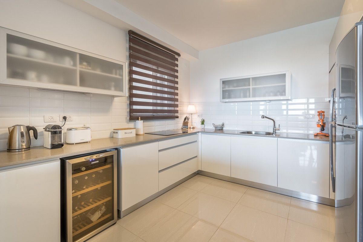 Beautiful 4 bedroom apartment fully furnished and equipped in netanya
