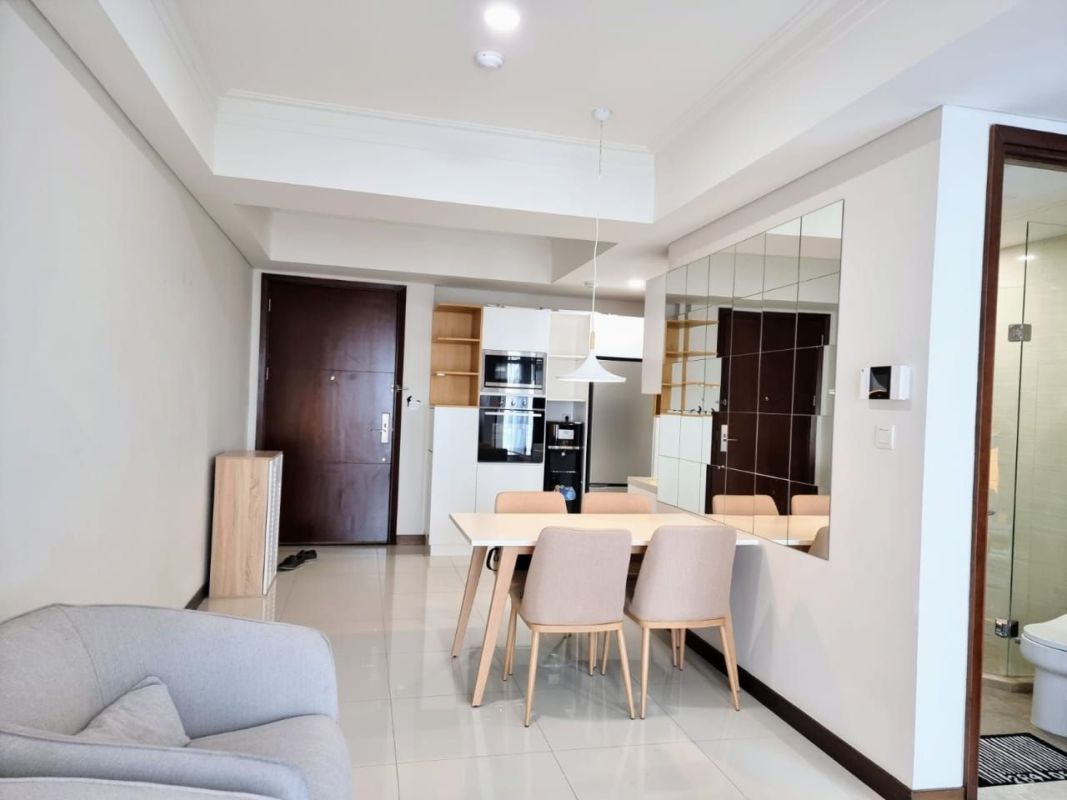 Luxury apartment for rent casa grande residence strategic location
