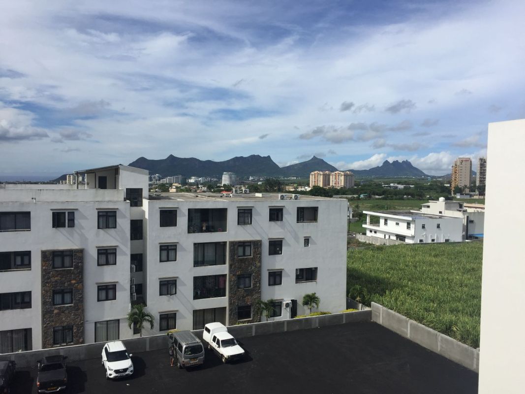 Penthouse/apartment 3 bhk for sale in sodnac, quatre bornes, Flat for