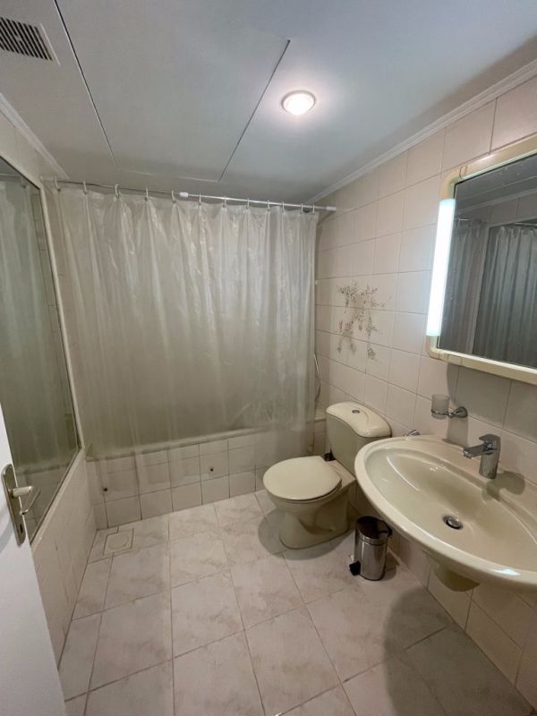 Appartement rénové à louer à achrafieh saint nicolas, 3 chambres