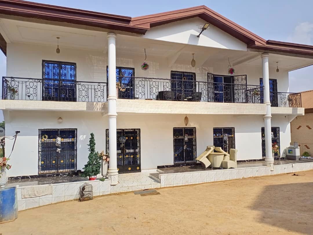 Villa à vendre à yaoundé au quartier nkoabang. , Maison à vendre au