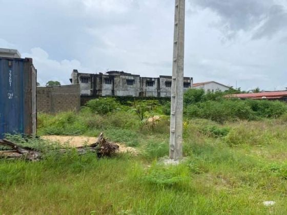 For sale Land 1200 M2 with ACD in grand bassam city along the road