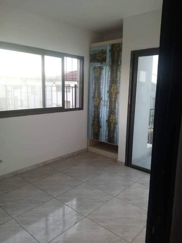 à vendre duplex 4 pièces avec acd à grand bassam cité en bordure de