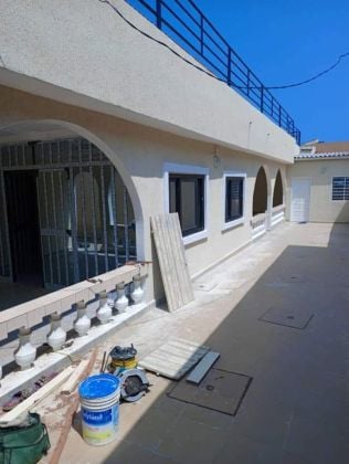 VILLA À VENDRE À BAGUIDA NON LOIN DE L'HOTEL BKBG