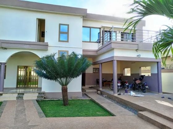VILLA DUPLEX À VENDRE À ADIDOGOMÉ ...