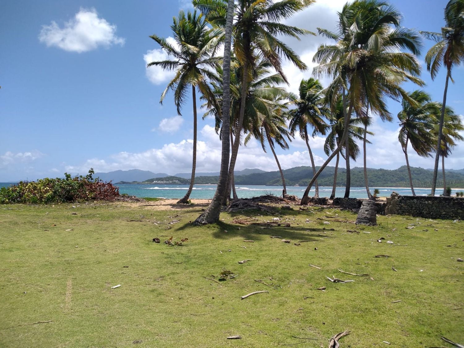 Incredibile terreno con 440 metri di spiaggia lineare vicino a Las Terrenas