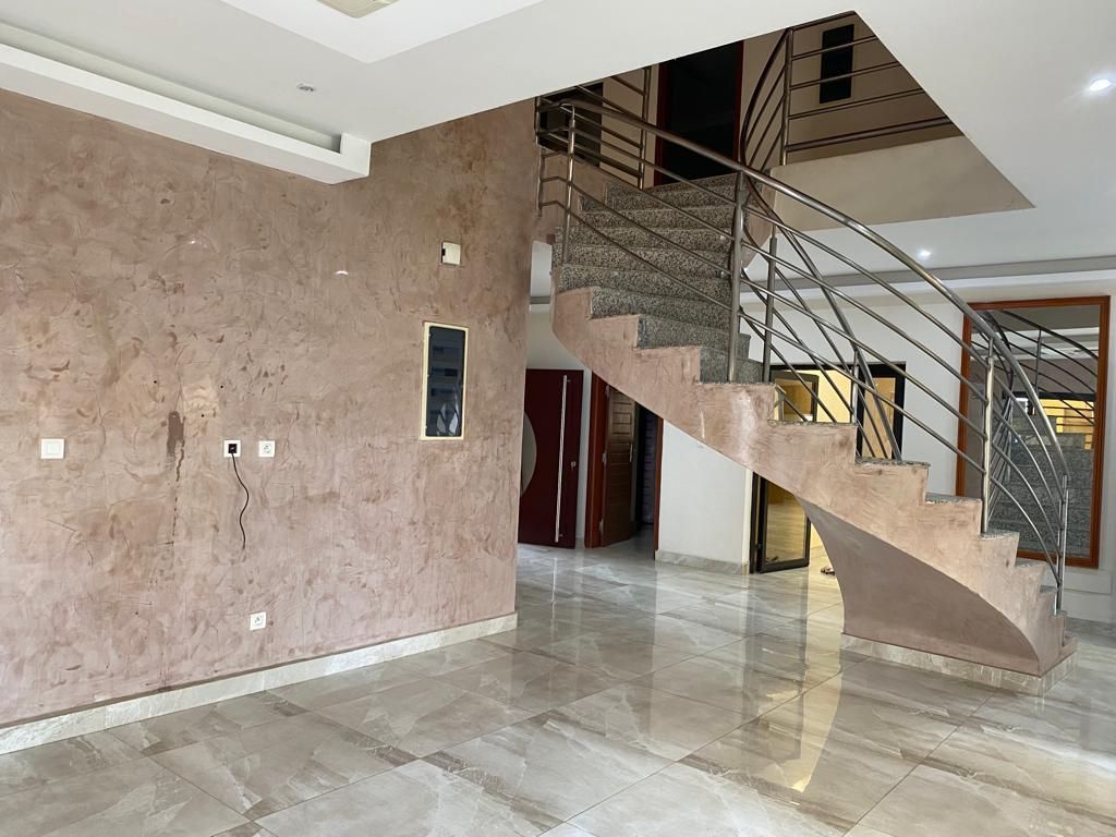 9room duplex riviera m'badon, House for rent in Abidjan Ivory Coast