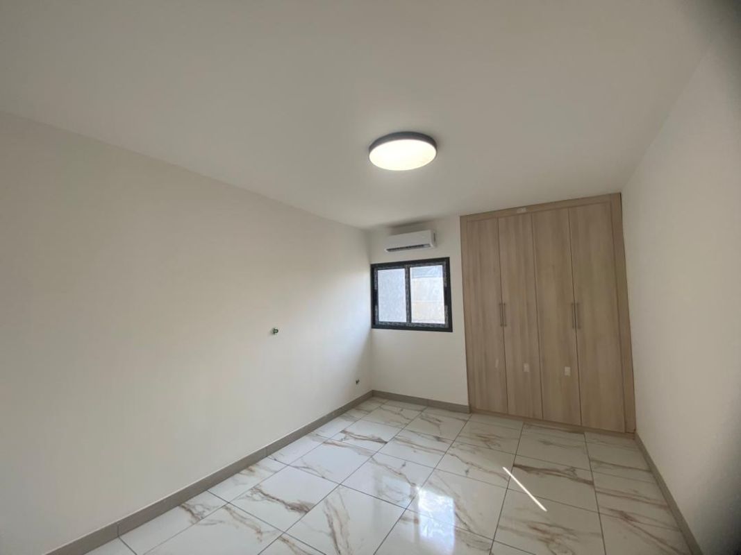 New t4 apartments with beautiful finishes available immediately for sale, Flat for sale in