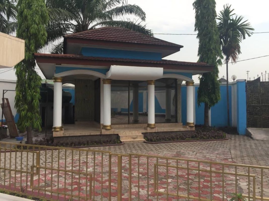 Grande parcelle en vente à kinshasalimete , Maison à vendre en