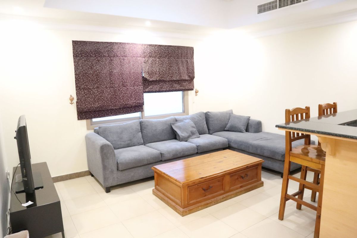 beautiful furnished apartment available in juffair (near starbucks