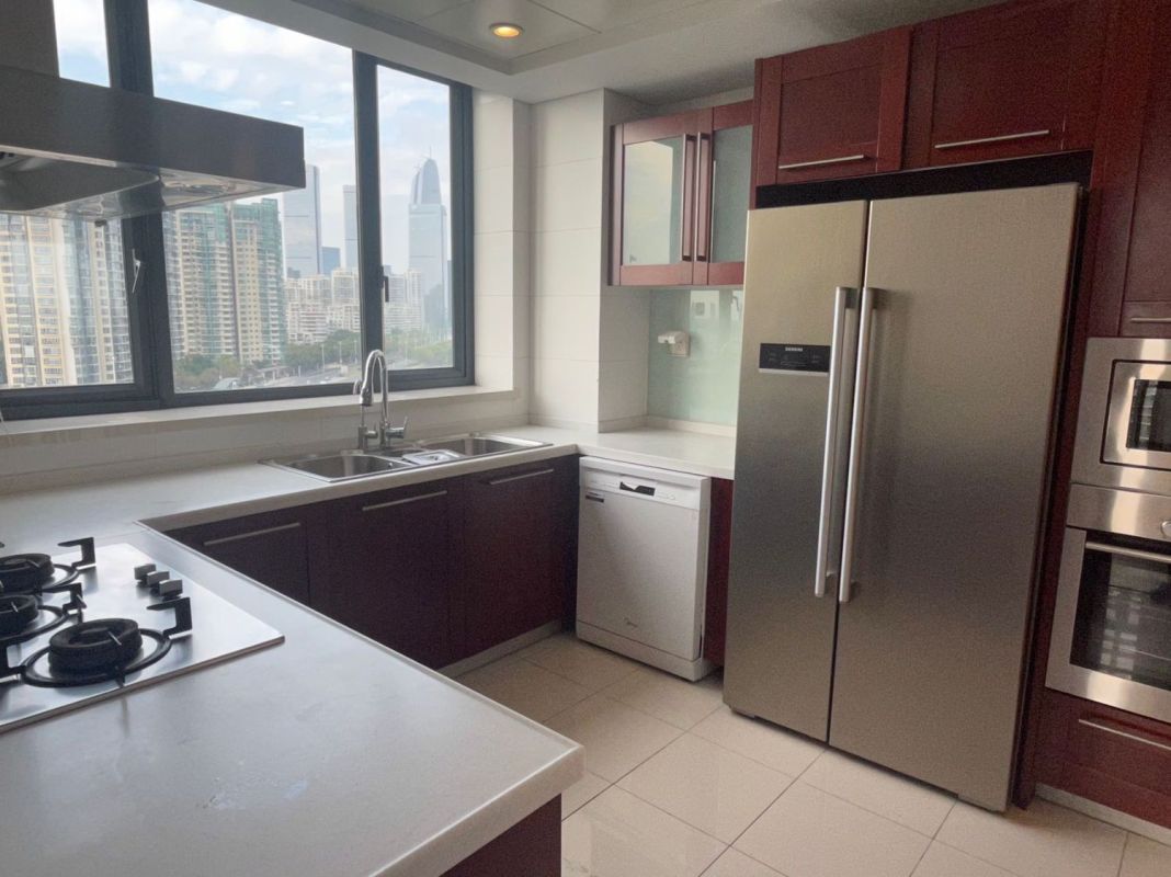 Spacious！！！great house rent in suzhou/4 bedrooms and 2 bathrooms