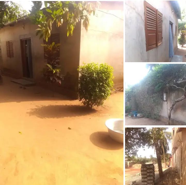 Sale of 1/4 lot in adidogome, Land for sale Lomé, maritime Togo