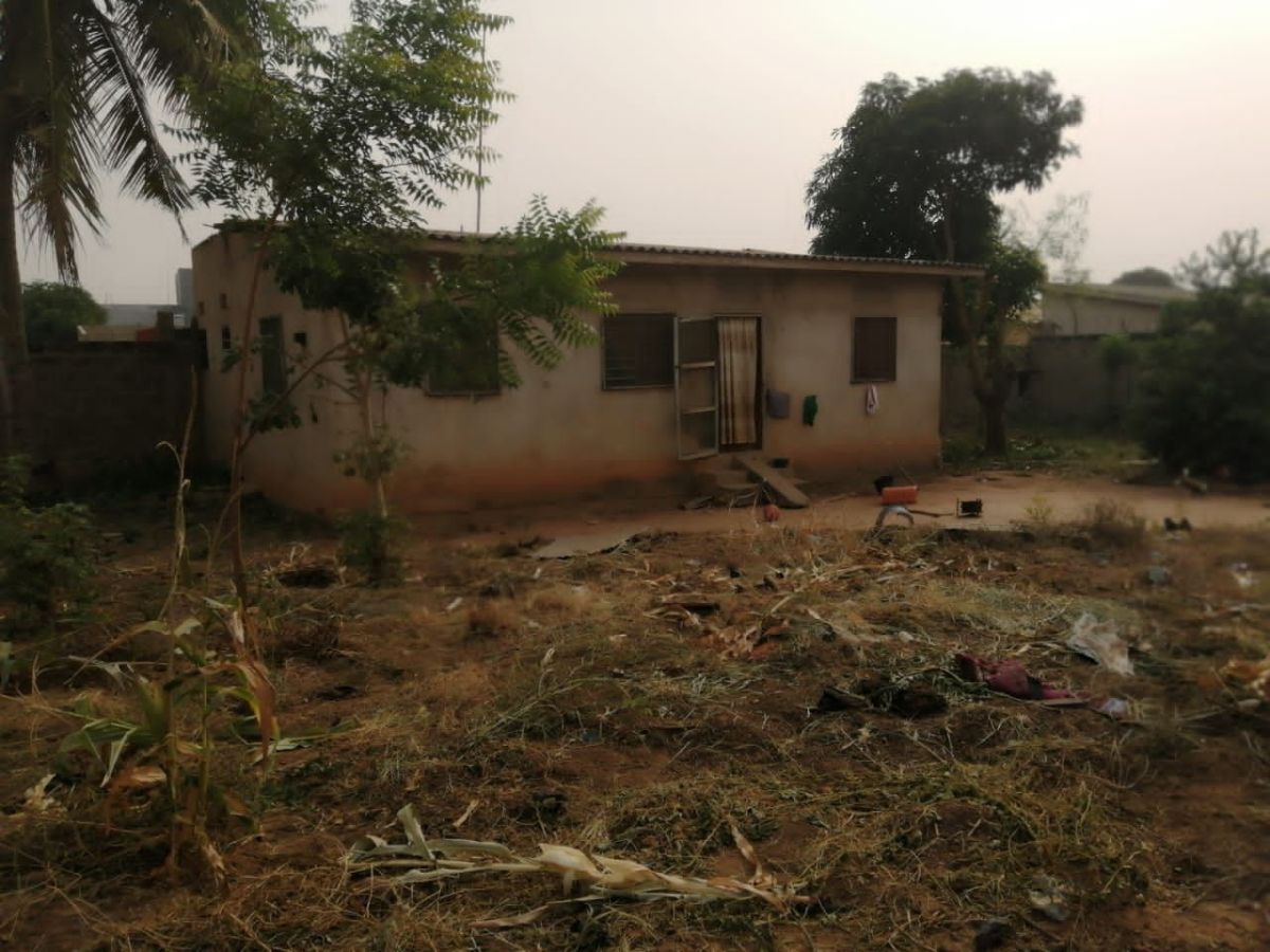 Terrain de 1/4 de lot à vendre à adidogomé sagbado (lométogo), Terrain à vendre Lomé, maritime