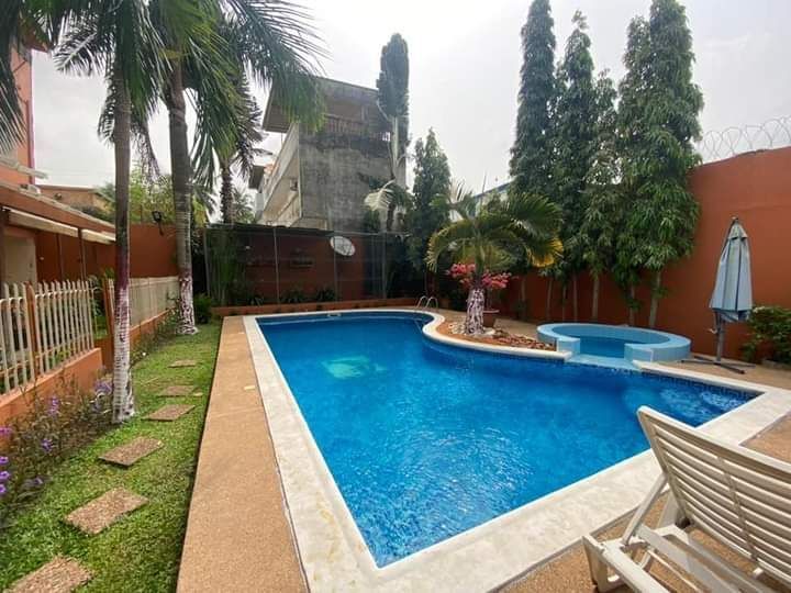 Location d'un appartement de 4 pièces à cocody riviera 3, Appartement à
