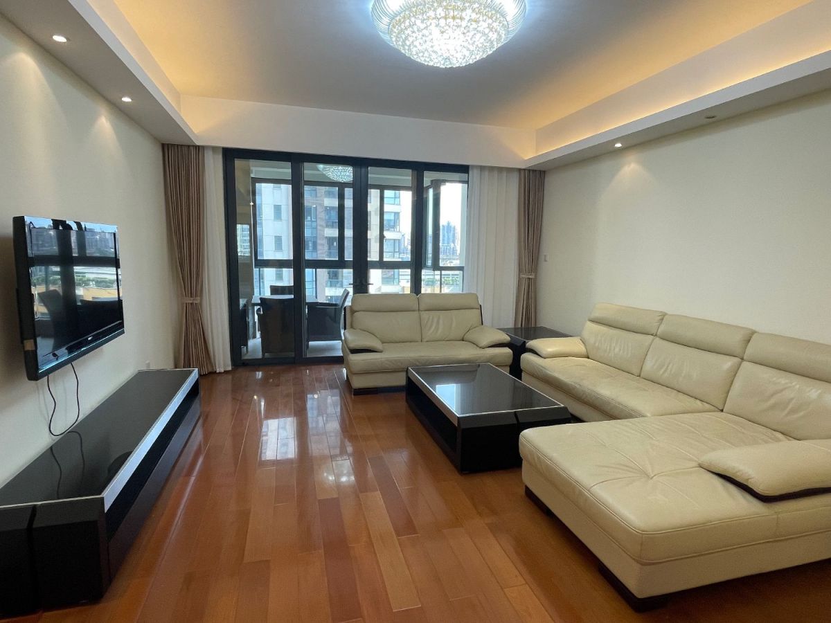 Wow!!! great house rent in suzhou /marina cove garden/ 4 bedrooms and 2