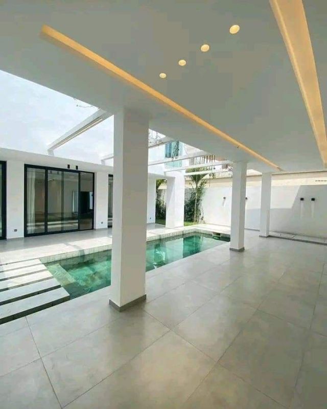Rental of a 5room duplex villa in cocody golf 4 bervelly hill, House for rent in Abidjan Ivory