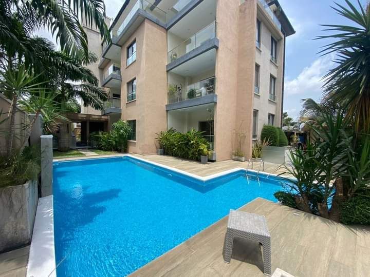 Location d'un appartement de 4 pièces à cocody riviera 3, Appartement à