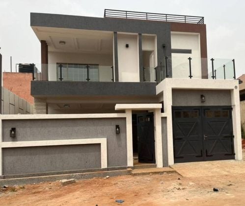 À VENDRE À AVEDJI LÉO 2000: UNE SUPERBE VILLA DUPLEX ...