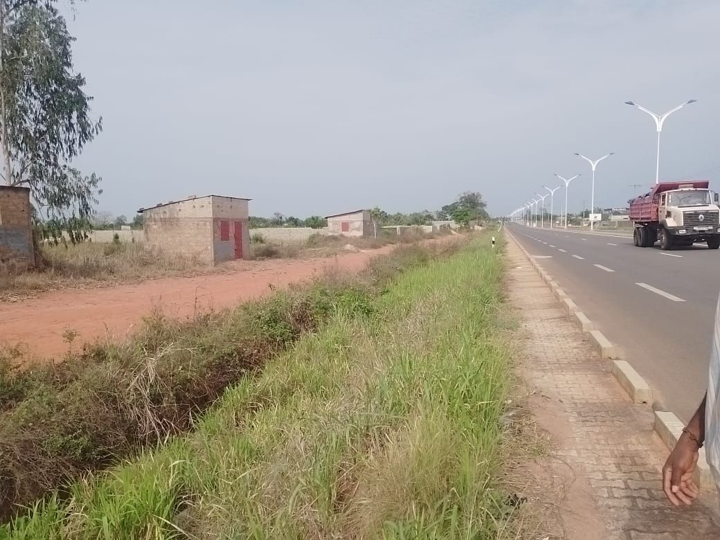 Parcelles de terrain soit 5 lot face goudron à noépé à vendre , Terrain à vendre Lomé, maritime