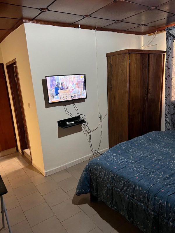 Studio meublé b 3 à louer à cameroun, conakry , Appartement à louer