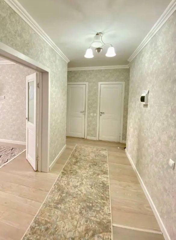 1 bedroom apartment + hall in the center of astana, Flat for rent in