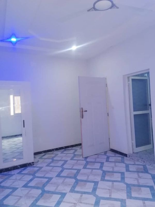 A vendre villa nouvellement construite à agoe assiyeyé , Maison à