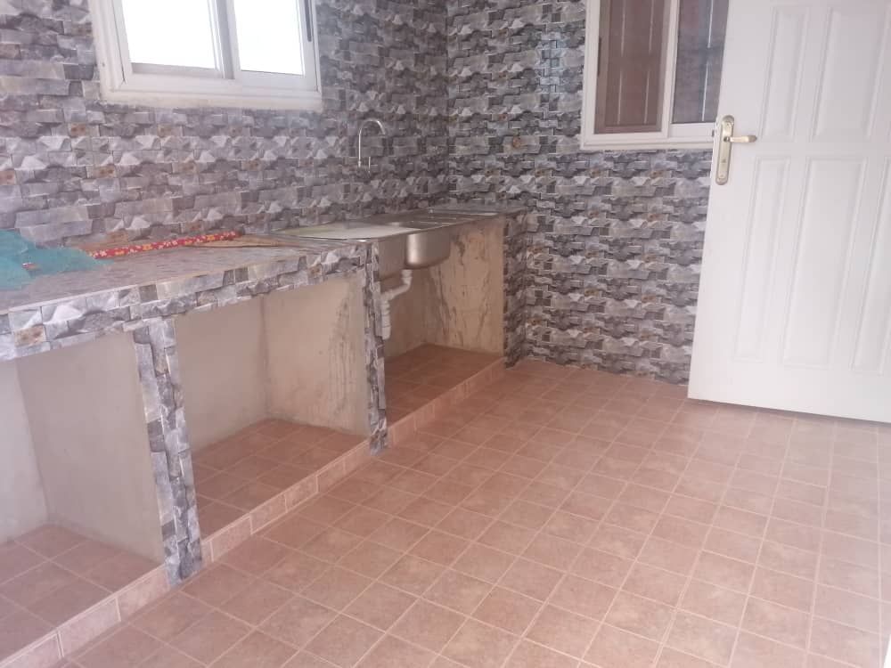 A vendre villa nouvellement construite à agoe assiyeyé , Maison à