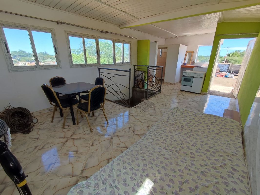 For rent against finishes beautiful architect villa 8 rooms + studio