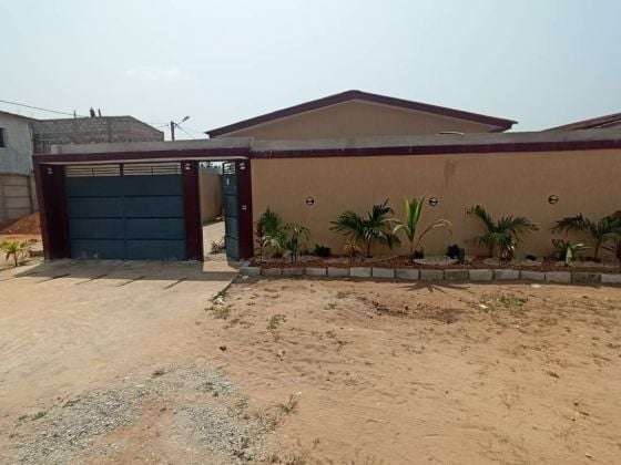 À vendre Villa basse 4 pièces Grand bassam côte ...