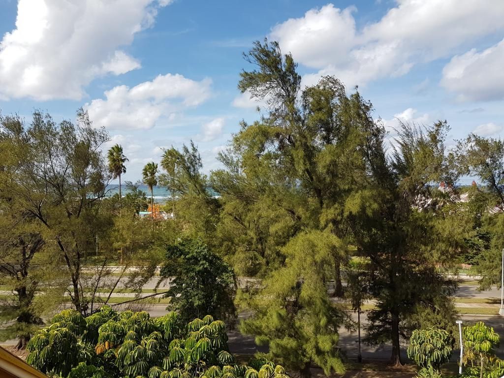 Condo for sale for foreigners triplex miramar, Flat for sale Havana, la