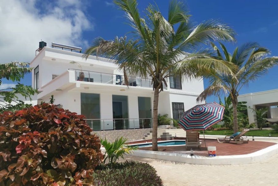 Zanzibar villa for sale nungwi region 6 bedrooms 1,500 sqm, House