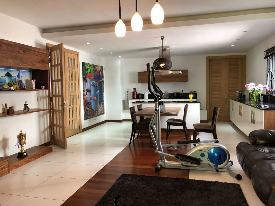 Villa d'architecte moderne et spacieuse à vendre, Maison à vendre Moka