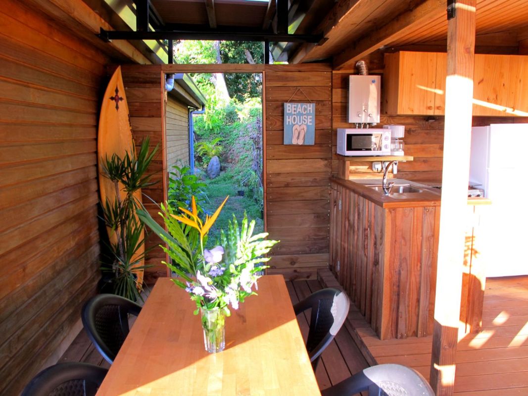 Anuhe bungalow with pacific ocean view in tahiti, Vacation house rental