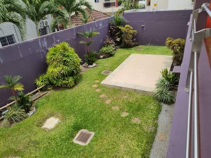Rental of a 7room duplex in cocody riviera 4 in an ieces city, House for rent in Abidjan Ivory