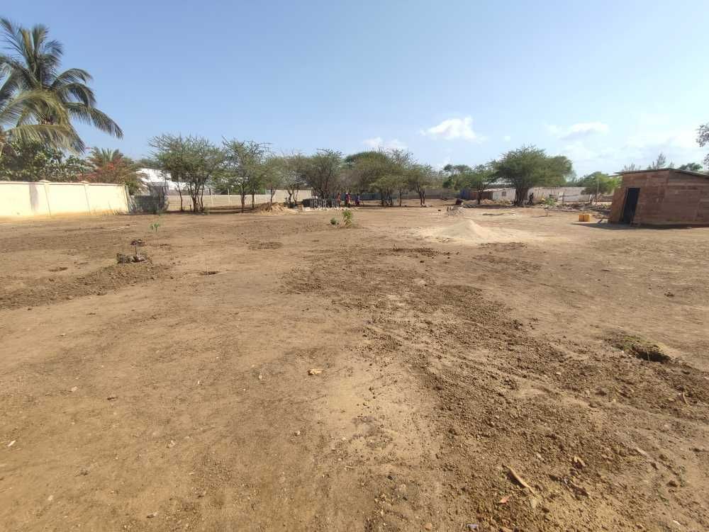 For sale beautiful rectangular land 3,311m2 divisible near the