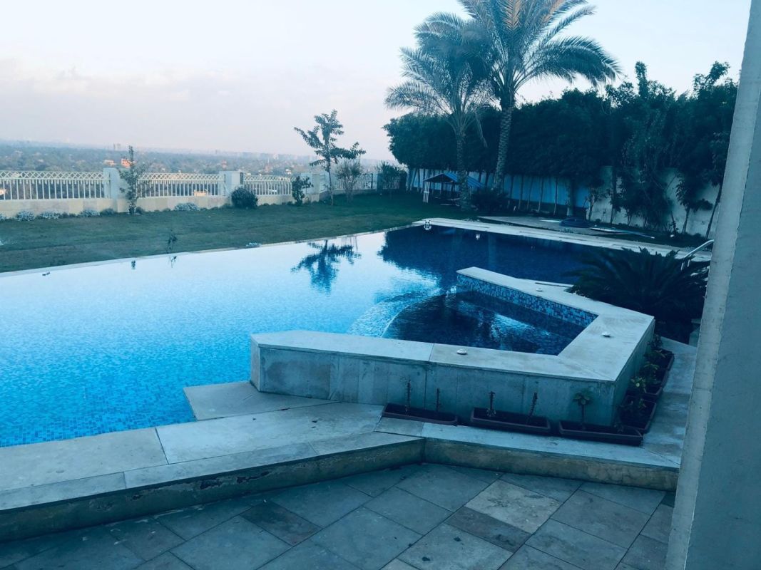 Villa, pyramid view, in cairo giza, House for sale in Egypt