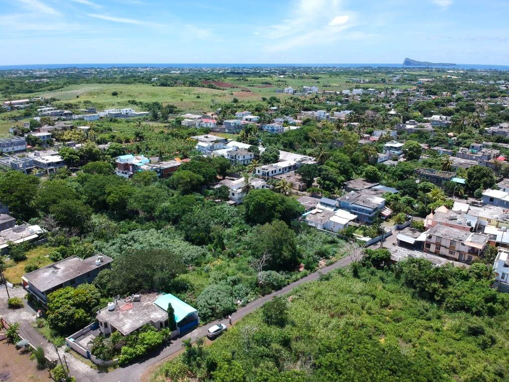 A vendre des portions de terrain petit raffray mur 1,710,000 per perche, Terrain à vendre