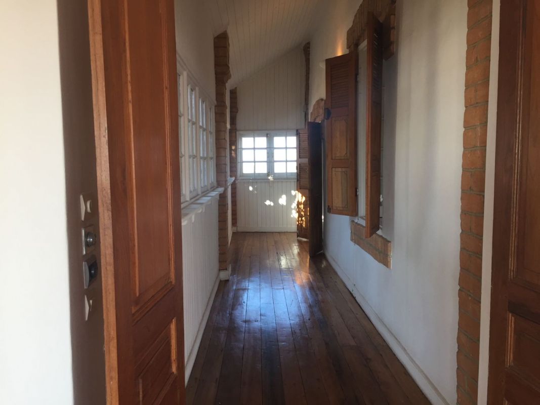 Ambohipotsy upper town. lovingly restored traditional house with