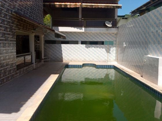 À louer 10 pièces Nouvelle construction + piscine Grand ...