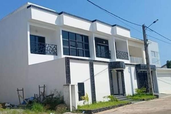 For sale 9 rooms Bassam city rosebush ivory coast