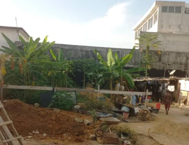Sale of land of 540m2 acd cocody riviera 4 mbadon chinese embassy, Land